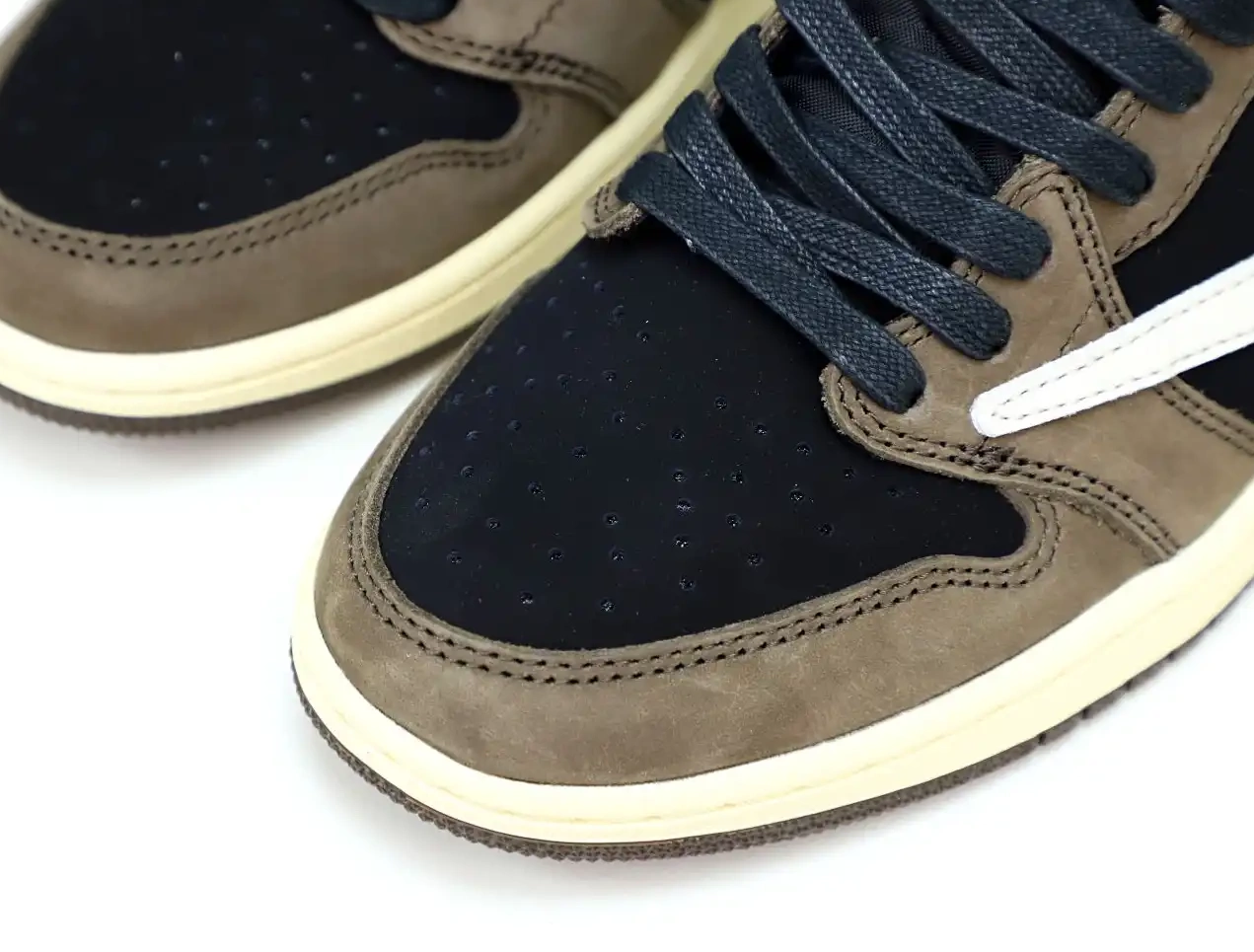 TS Travis 1mLow OG Air SP Scott Jordan Jordan x 0530